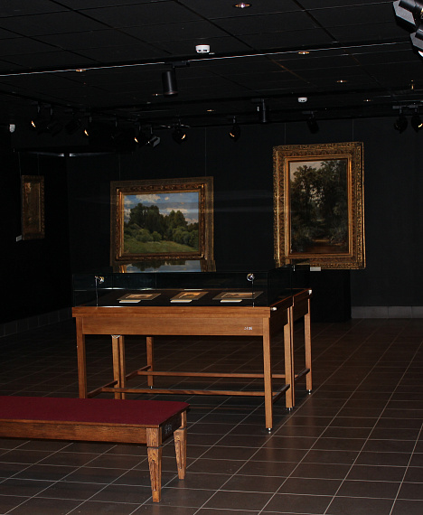 Экспозиция «Иван Шишкин. Неразгаданные тайны» в Музейно-выставочном комплексе Академии акварели изящных искусств.